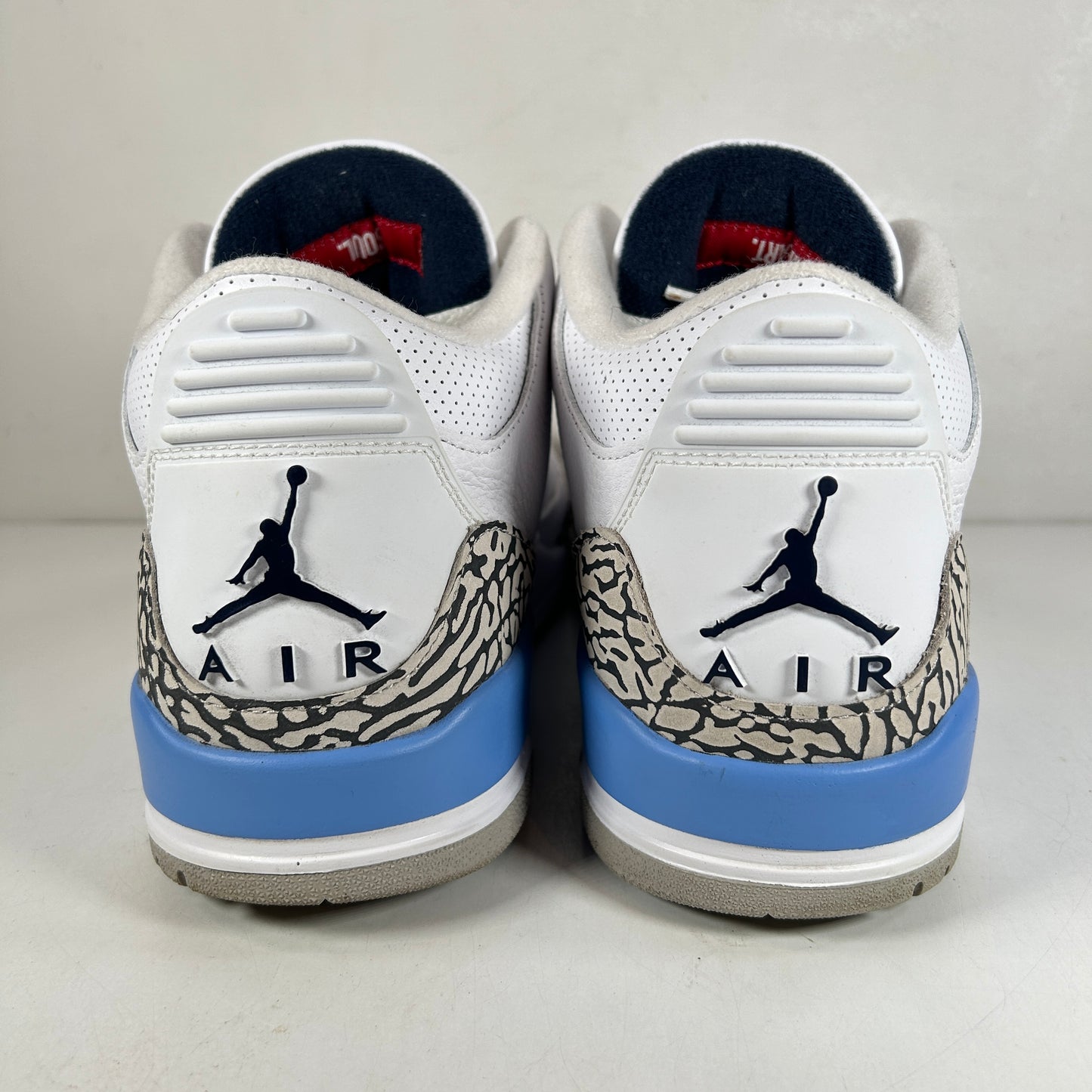 CT8532 104 Jordan 3 Retro UNC (2020) [USED] - 11 M (Used2)