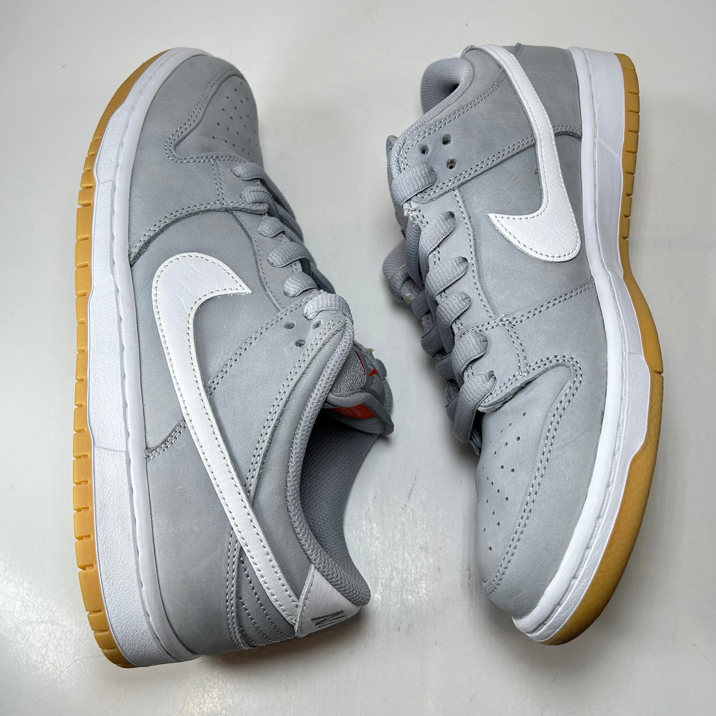 DV5464 001 Nike SB Dunk Low Pro ISO Orange Label Wolf Grey Gum [USED] - 9.5 M (Used) (Replace Box)