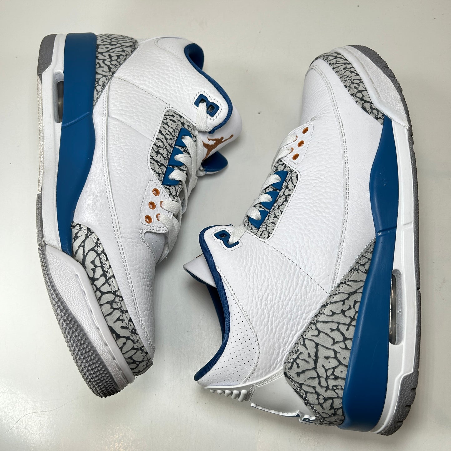CT8532 148 Jordan 3 Retro Wizards [USED] - 11 M (Used2)
