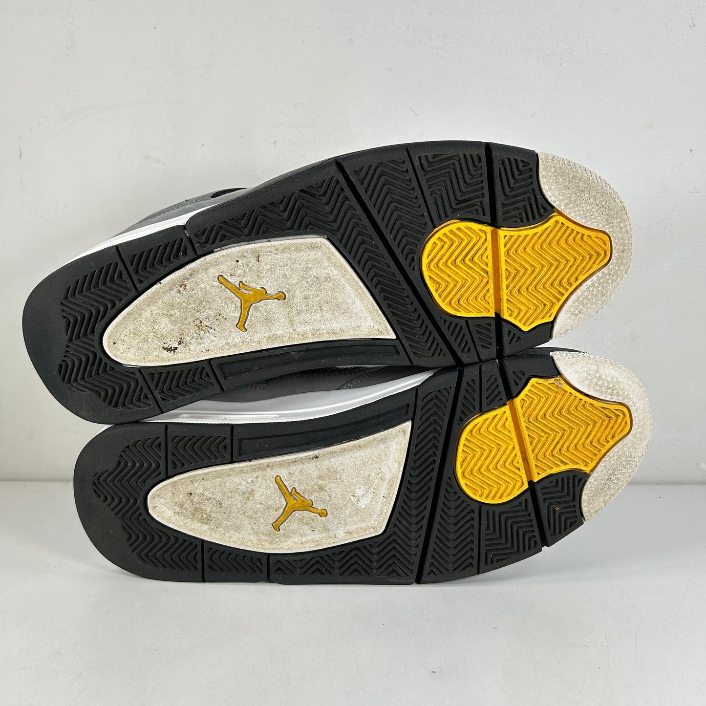 308497 007 Jordan 4 Retro Cool Grey (2019) [USED] - 12 M (Used)