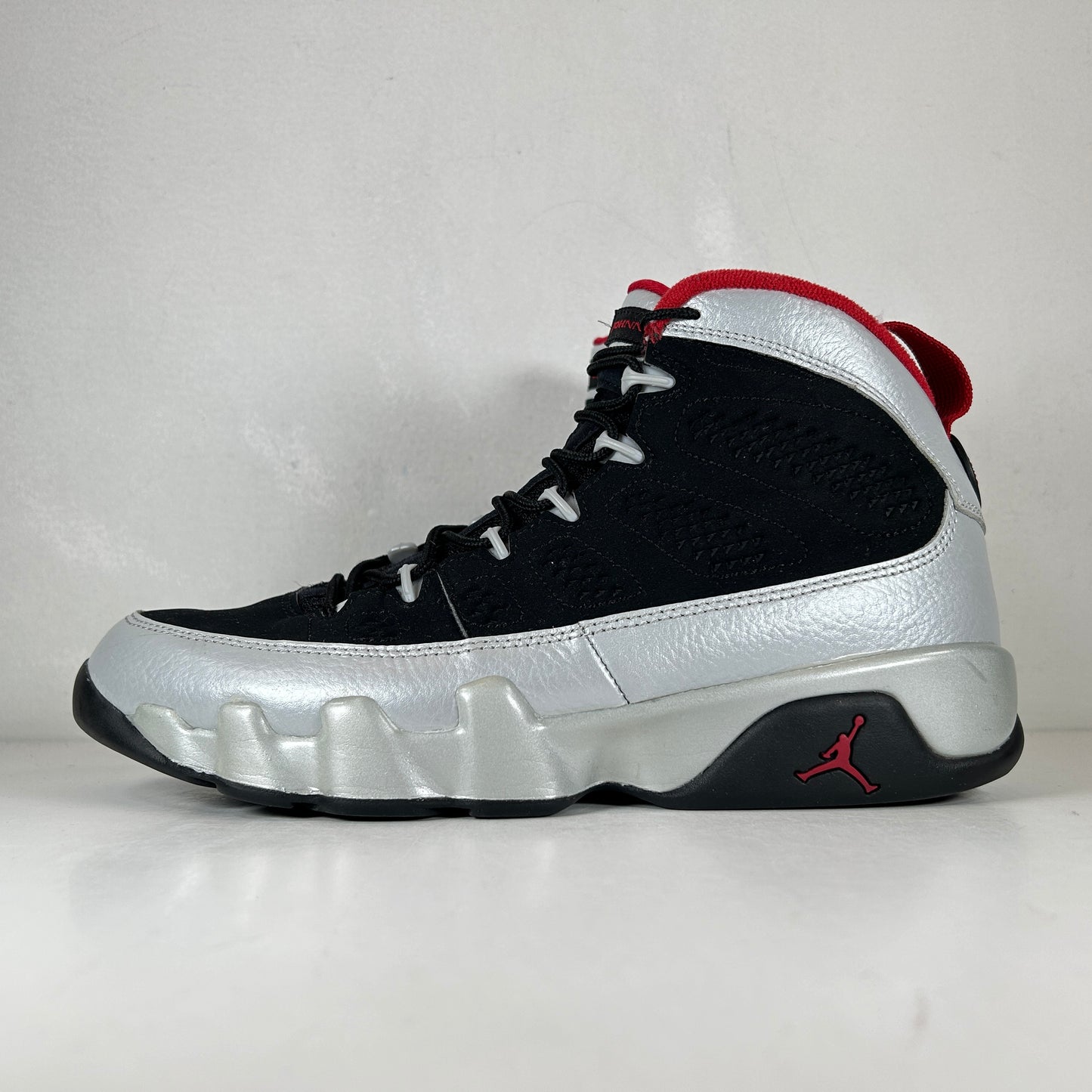 302370 012 Jordan 9 Retro Johnny Kilroy [USED] - 8 M (Used)