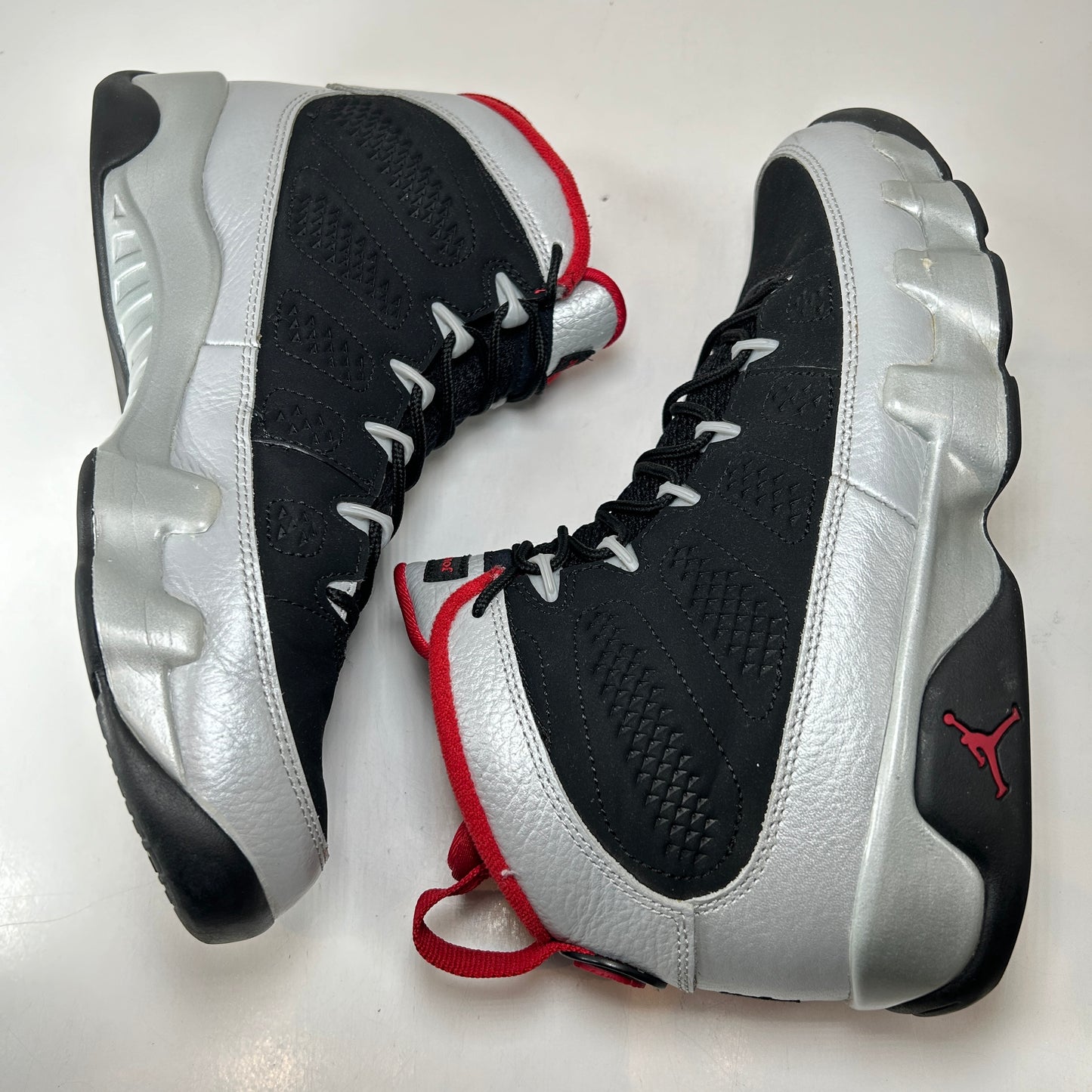 302370 012 Jordan 9 Retro Johnny Kilroy [USED] - 8 M (Used)