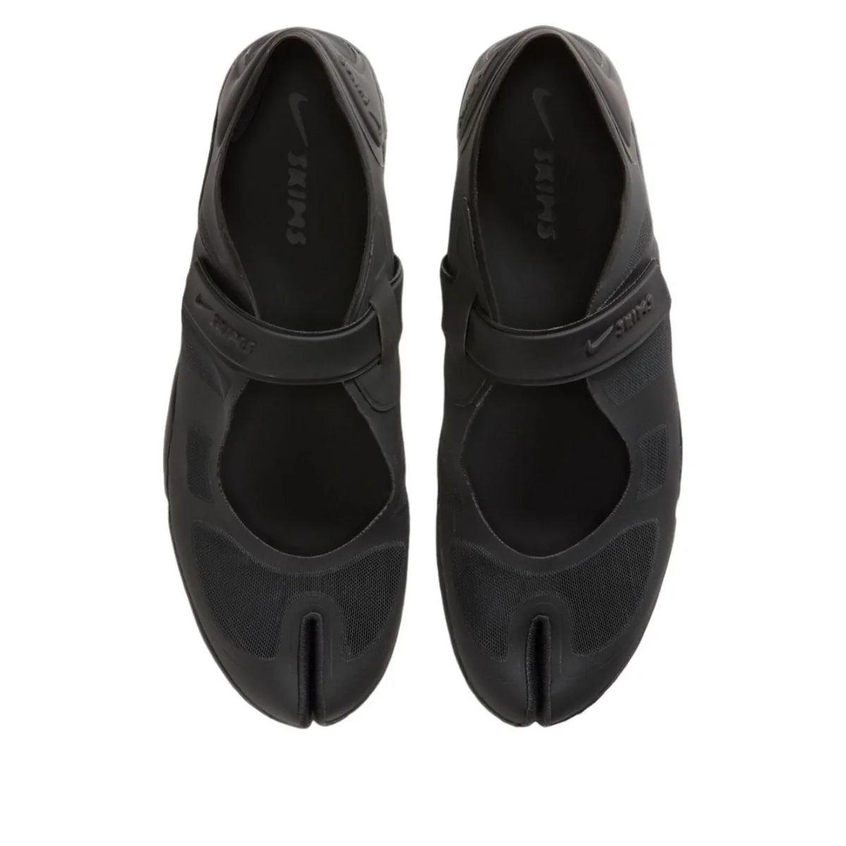 IO7694 001 Nike Rift Mesh SKIMS Black (Women's)