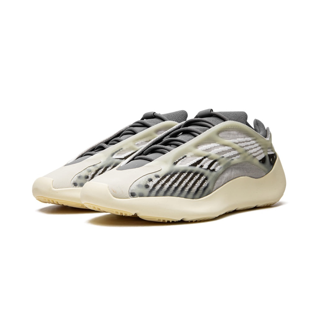 ID1674 adidas Yeezy 700 V3 Fade Salt