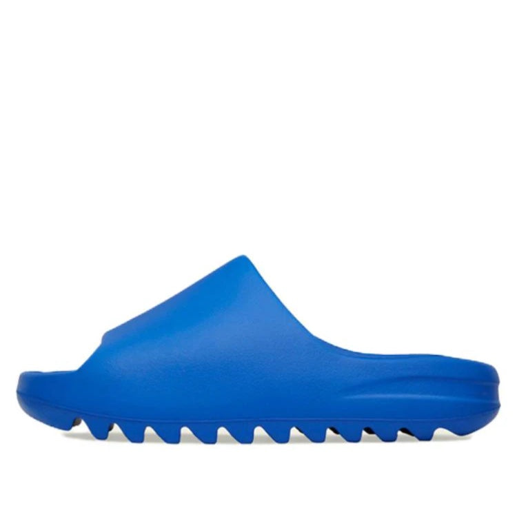 Yeezy Slide – DISTRICT ONE NY
