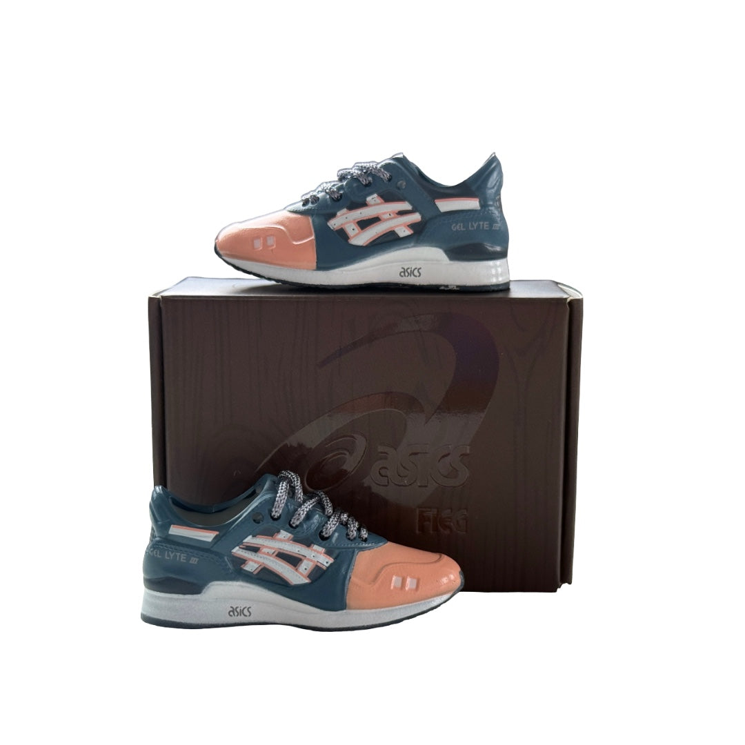 ASICS Gel-Lyte III Remastered Ronnie Fieg Salmon Toe 15th Anniversary Limited Edition Toy