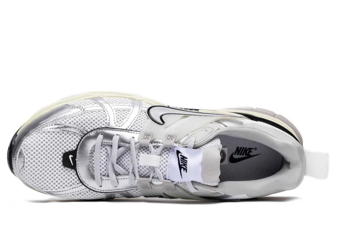 HJ4497 100 Nike V2K Run Summit White Metallic Silver