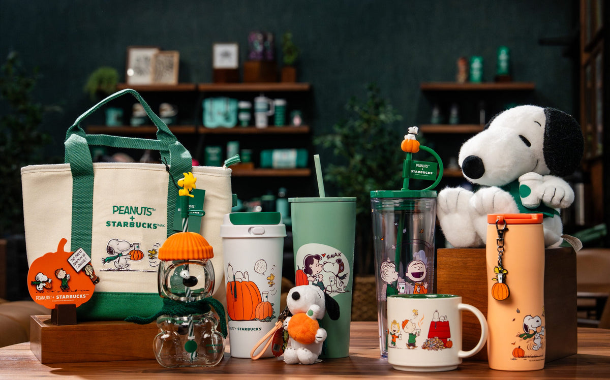Starbucks x Peanuts Snoopy Plush