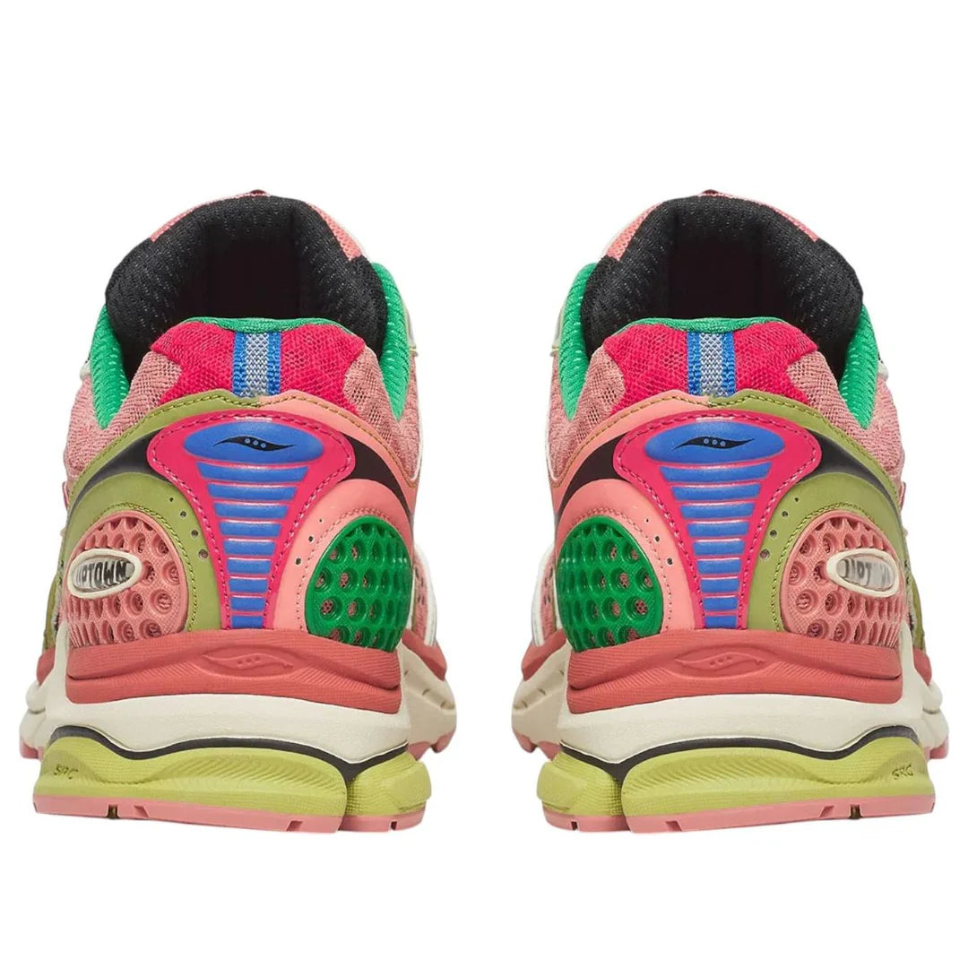 S70966 2 Saucony ProGrid Triumph 4 Jae Tips Flowers Grow Uptown Virginia Creeper2