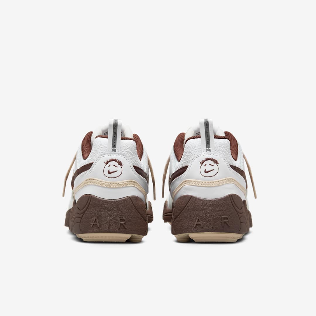 HQ3073 100 Nike Zoom Field Jaxx Travis Scott Light Chocolate