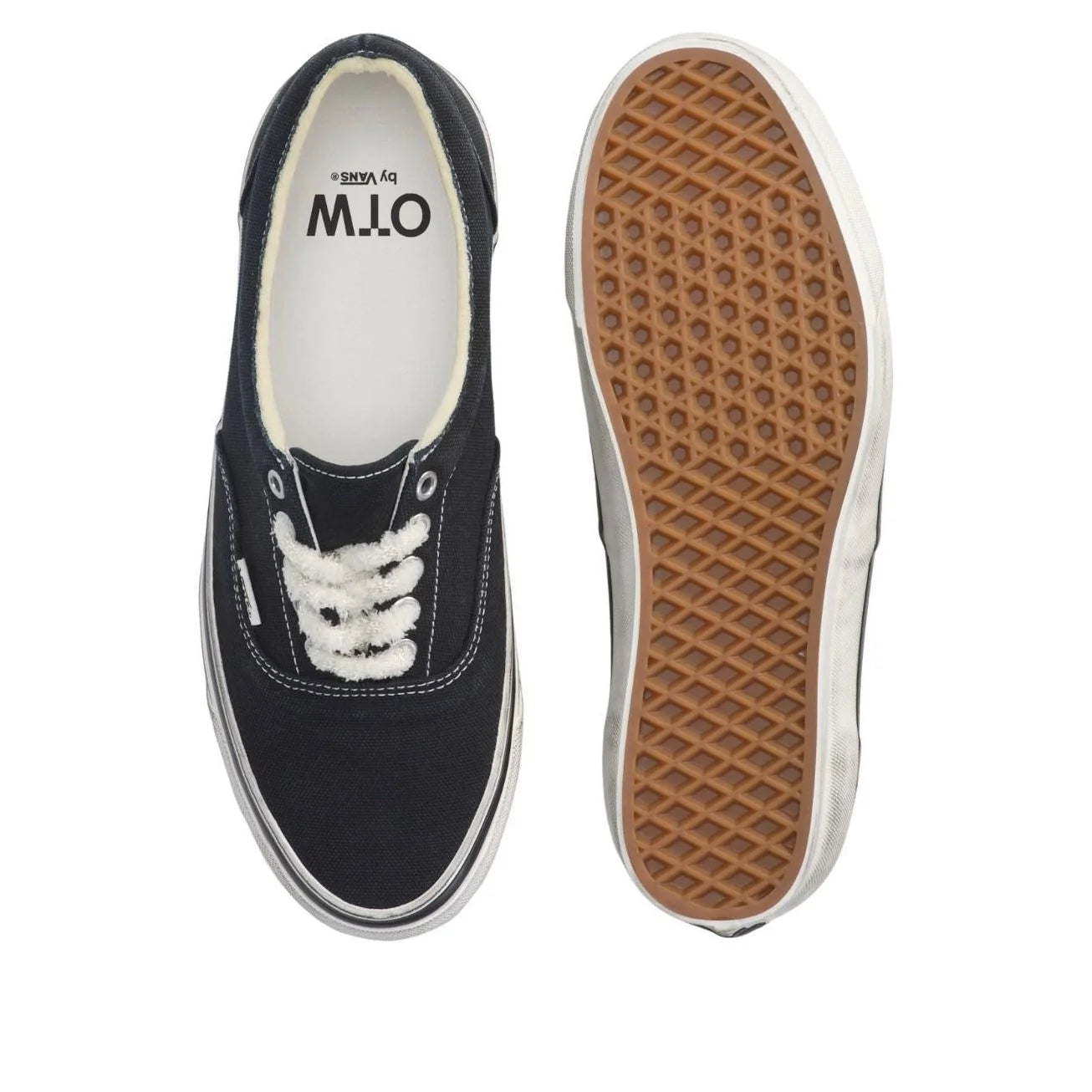 VN00114ABLK Vans OTW Era 95 DST Relic Black