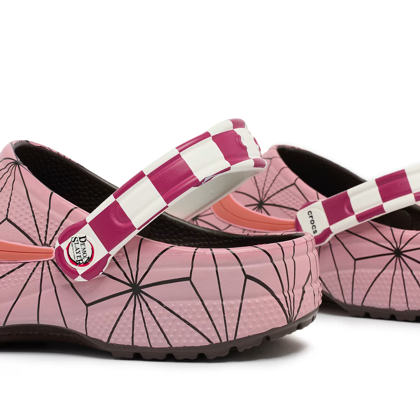 209320 206 Crocs Classic Clog Demon Slayer Nezuko