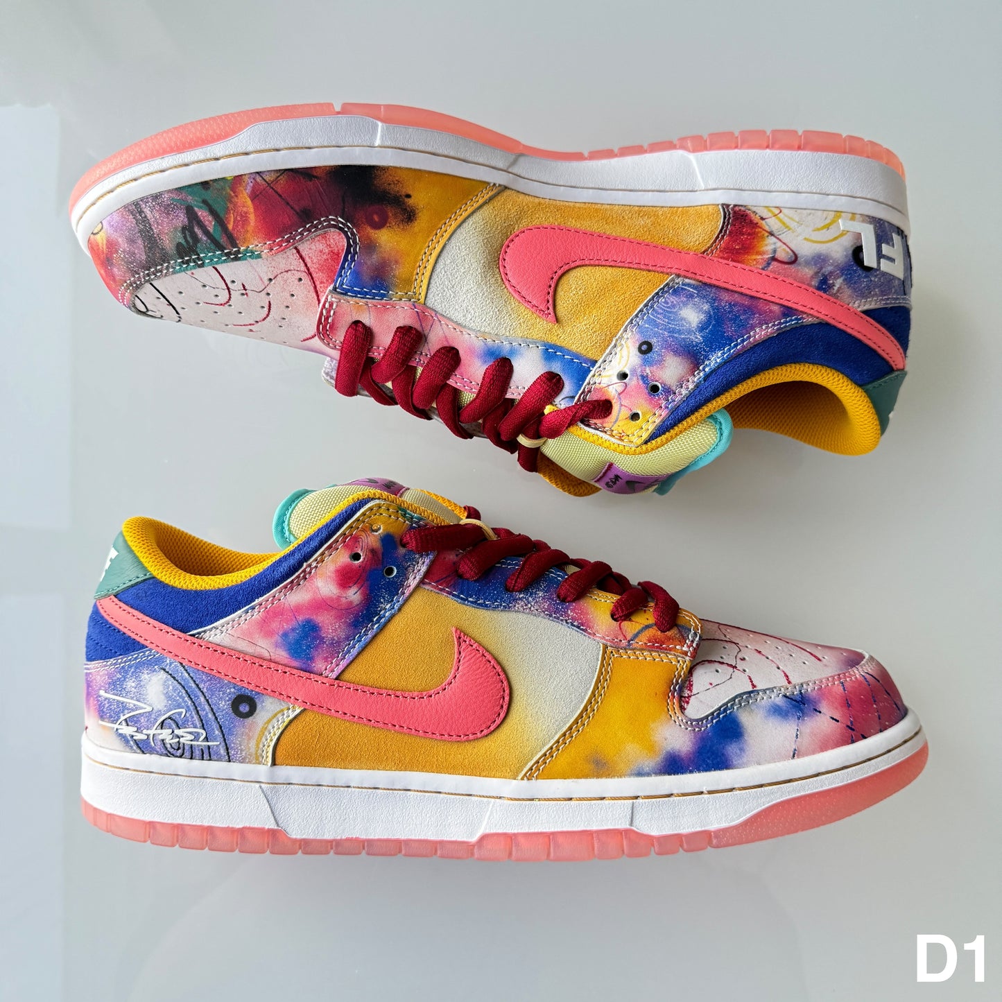 HF6061 700 Nike SB Dunk Low Futura Laboratories Sunblush (Friends and Family)