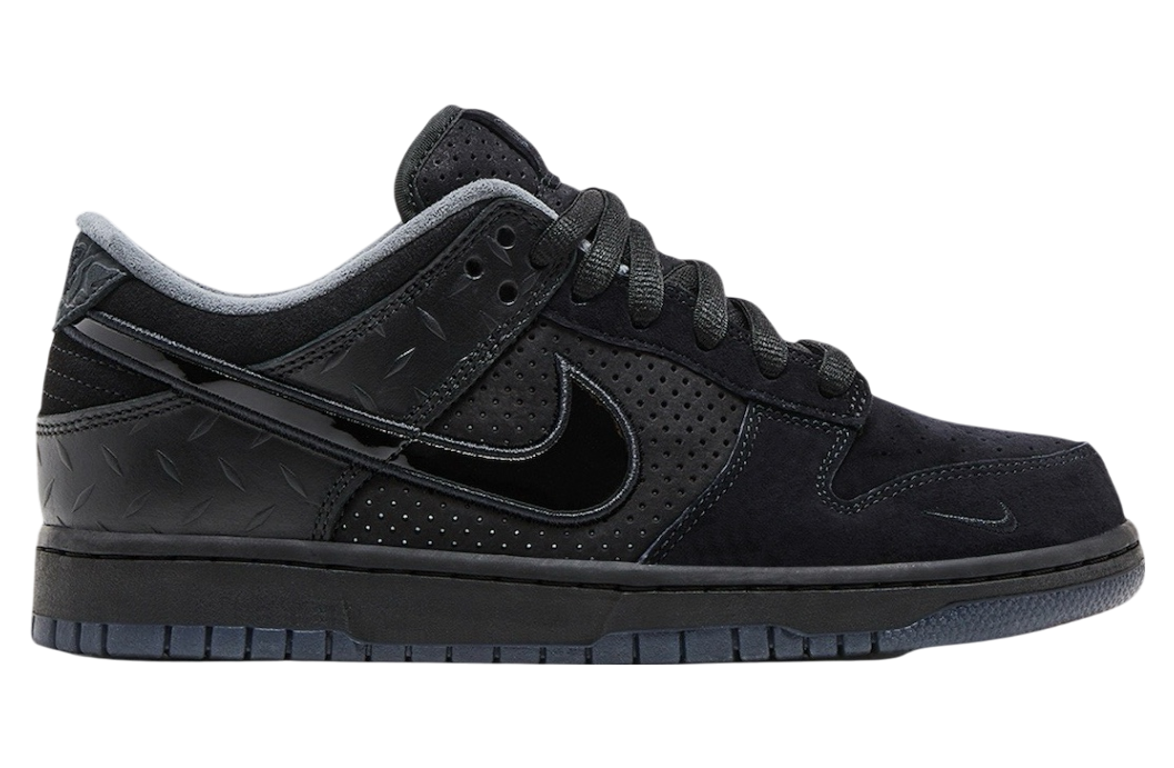 HV1470 001 Nike Dunk Low Ducks of a Feather Black University of Oregon PE