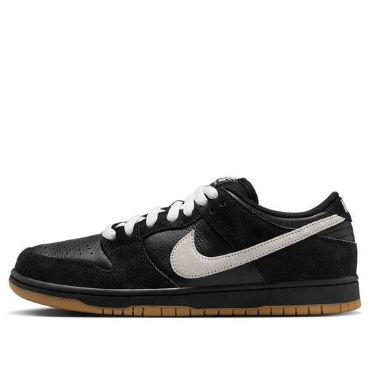 HF3704 003 Nike Dunk Low Pro SB Black White Gum