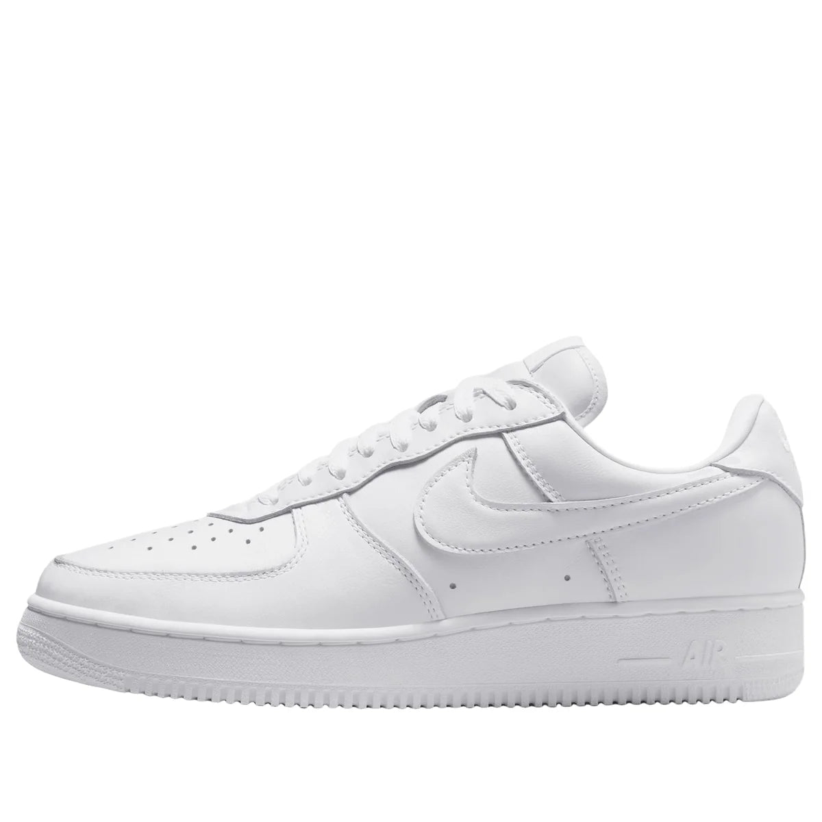 IV4501 100 Nike Air Force 1 Low '01 Triple White