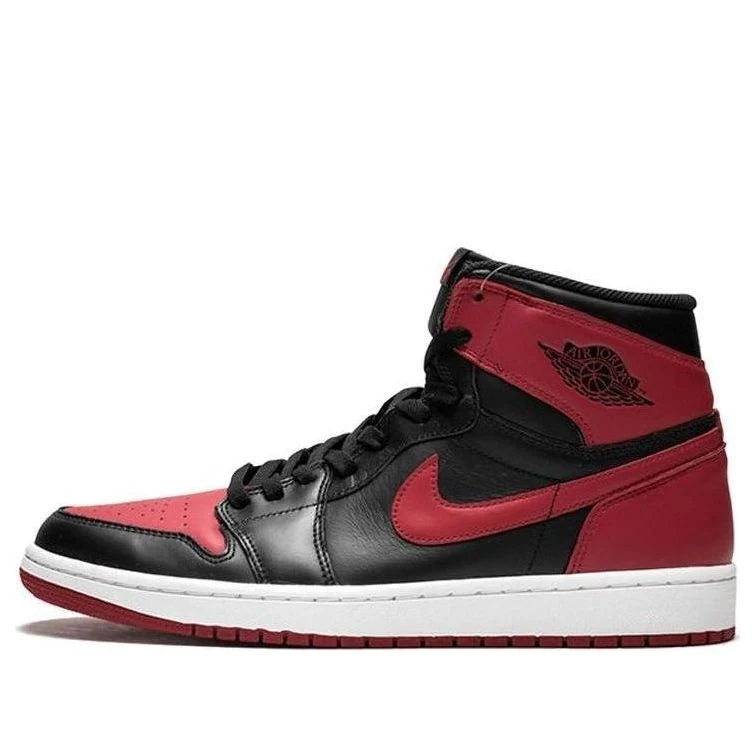 555088 023 Air Jordan 1 Retro Bred (2013)