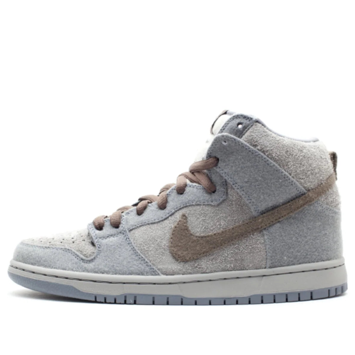 313171 020 Nike SB Dunk High Tauntaun