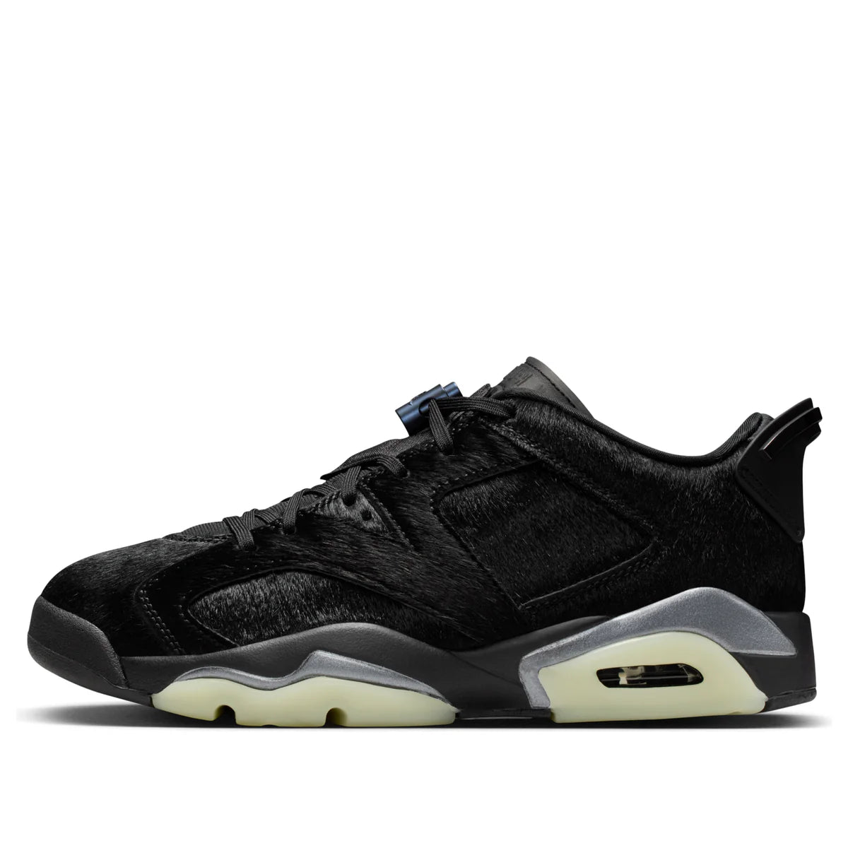 IO9786 001 Jordan 6 Retro Low Blackout (Women's)