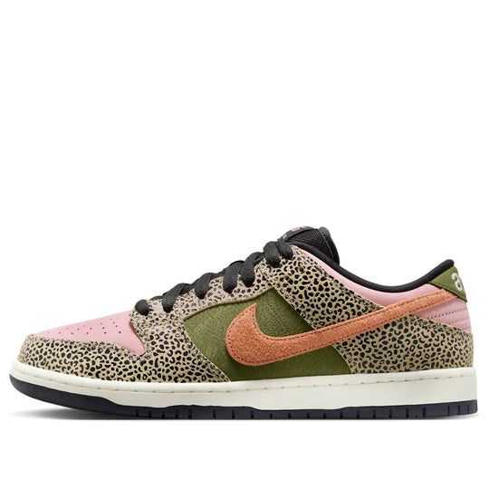 IH3211 200 Nike SB Dunk Low Arts-Rec