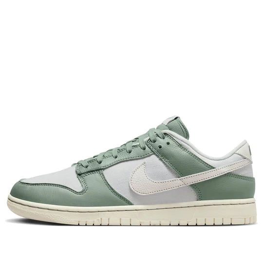 DV7212 300 Nike Dunk Low Mica Green [CONDITIONAL] [NO BOX]