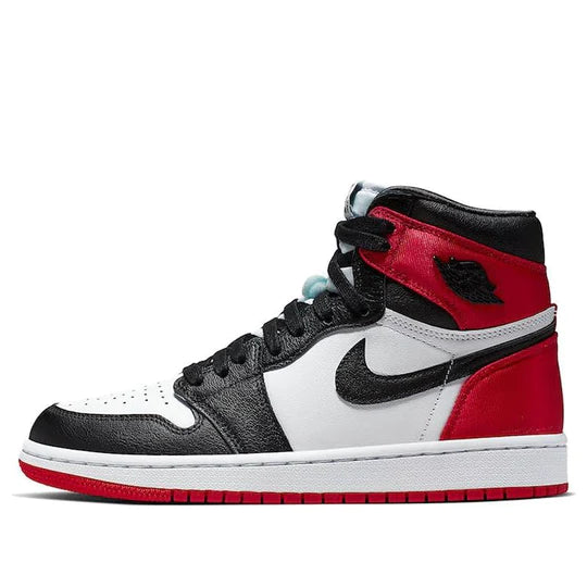 CD0461 016 AJ1 Satin Black Toe