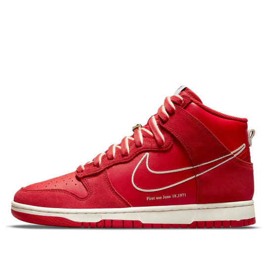 DH0960 600 Nike Dunk High First Use Red