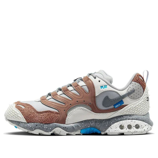 FN7546 200 Nike Air Terra Humara Undefeated Archaeo Brown