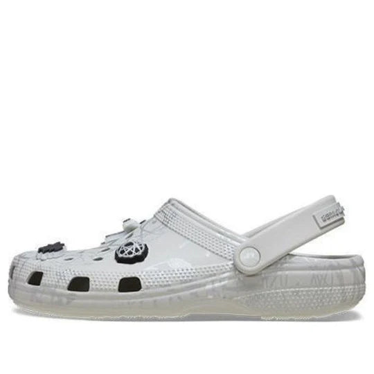 209622 101 Crocs Classic Clog Futura Laboratories Pearl White