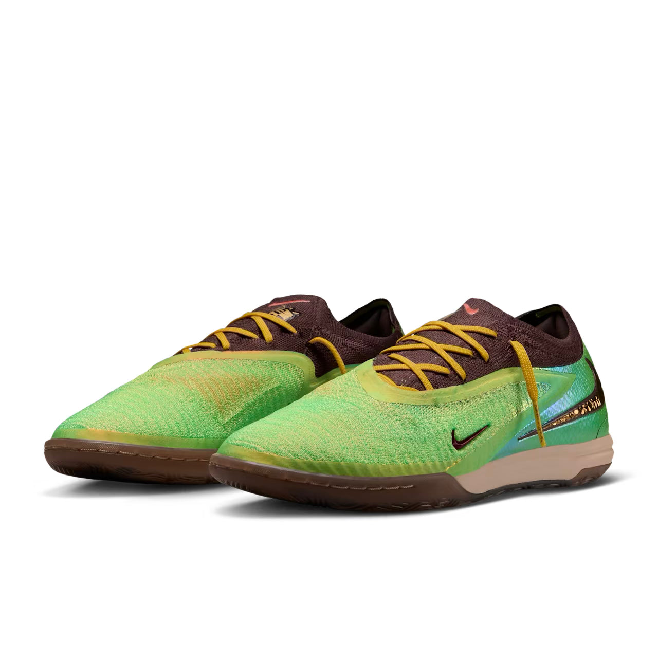 IV2037 900 Nike Phantom 6 Low Elite IC SE Travis Scott