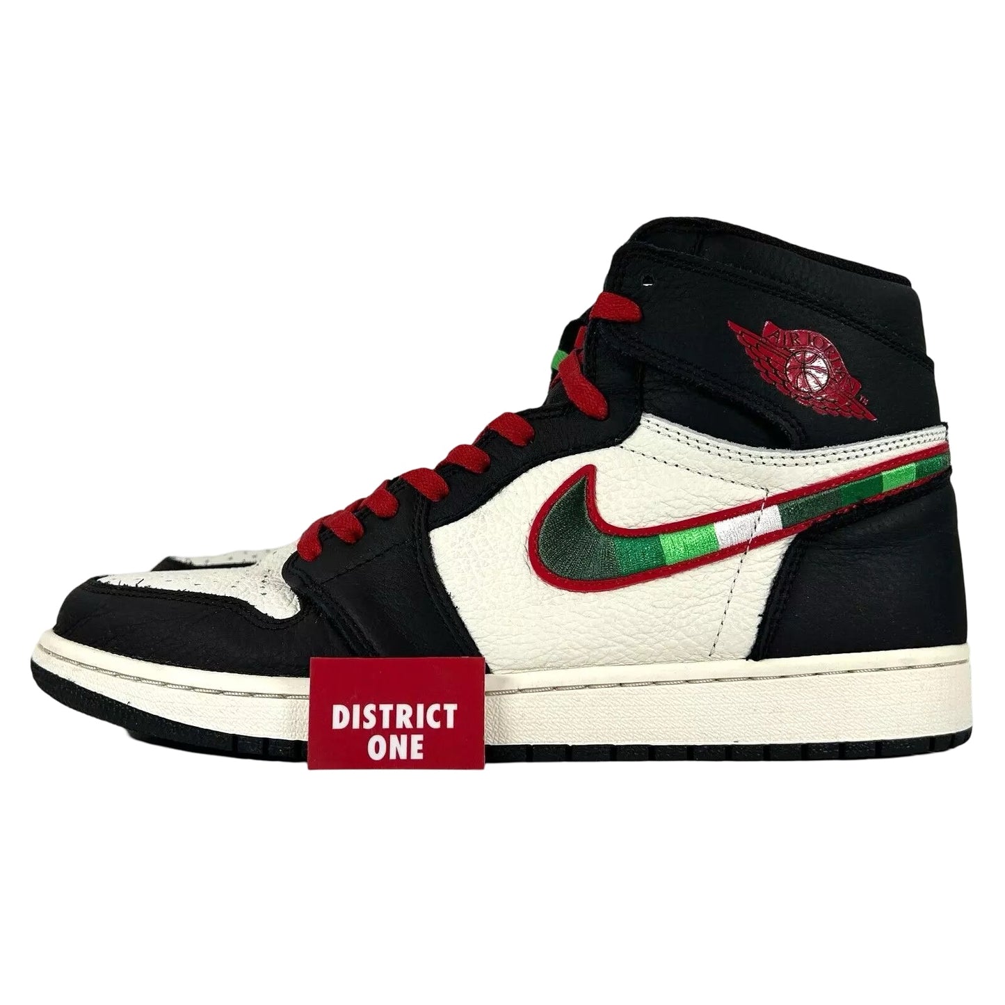 555088 015 Jordan 1 Retro High Sports Illustrated (A Star Is Born) [USED] - 12 M (Used)