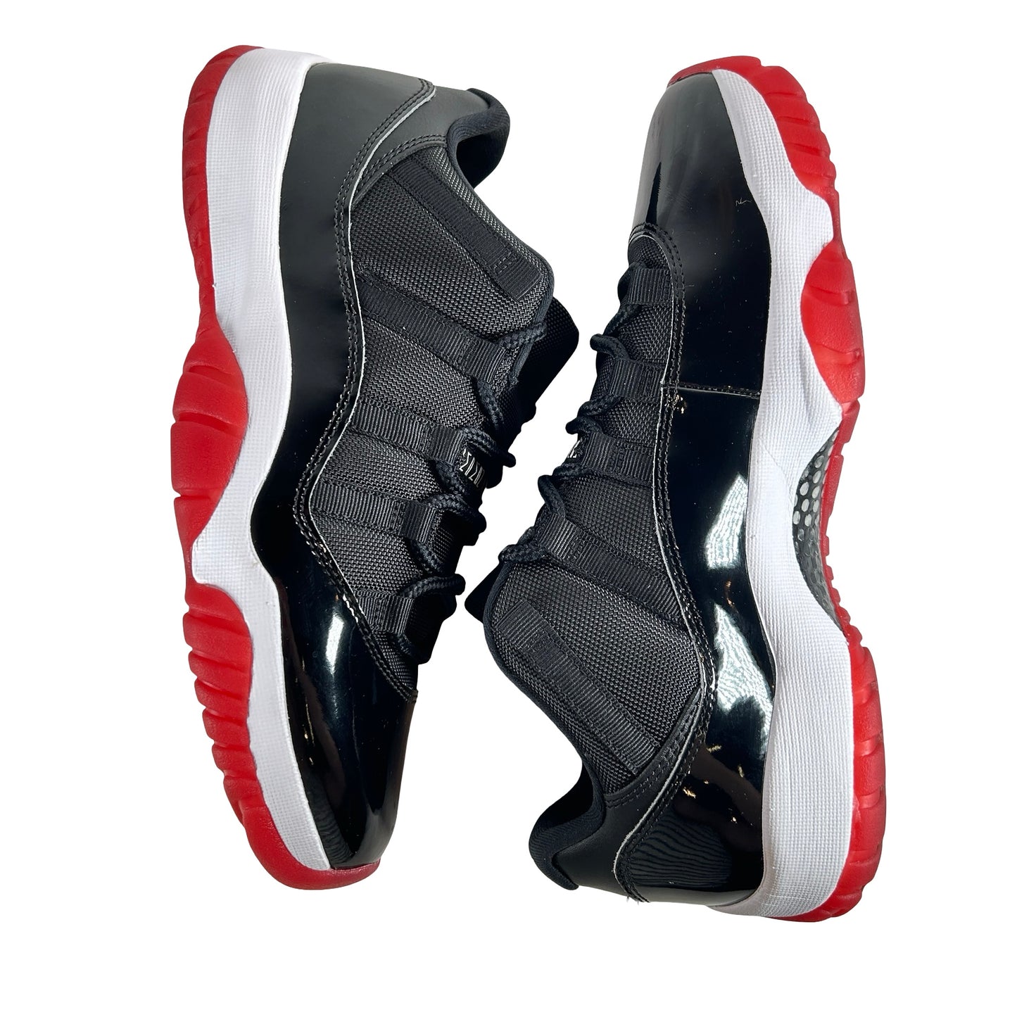 FV5104 006 Jordan 11 Retro Low Bred (2025) - 9.5 M (Used)