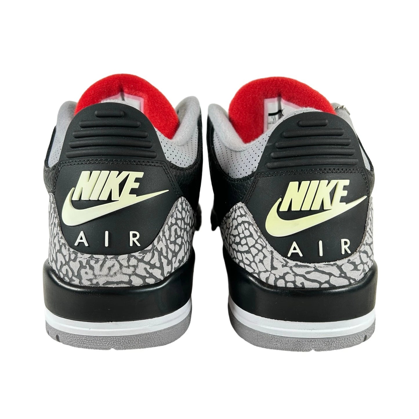 854262 001 Air Jordan 3 Black Cement 2018 - 11 M (Heel Tabs Yellowing)