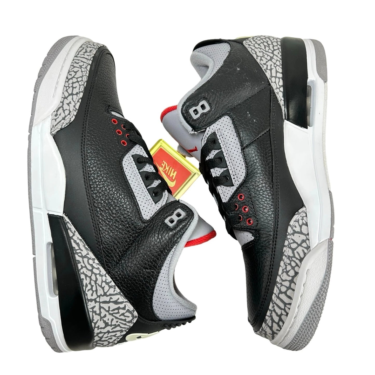 854262 001 Air Jordan 3 Black Cement 2018 - 11 M (Heel Tabs Yellowing)