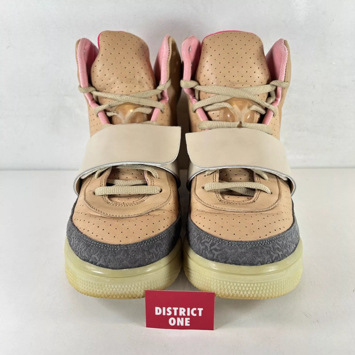 366164 111 Nike Air Yeezy 1 Net Tan 2009 [USED] - 11 M (Used)