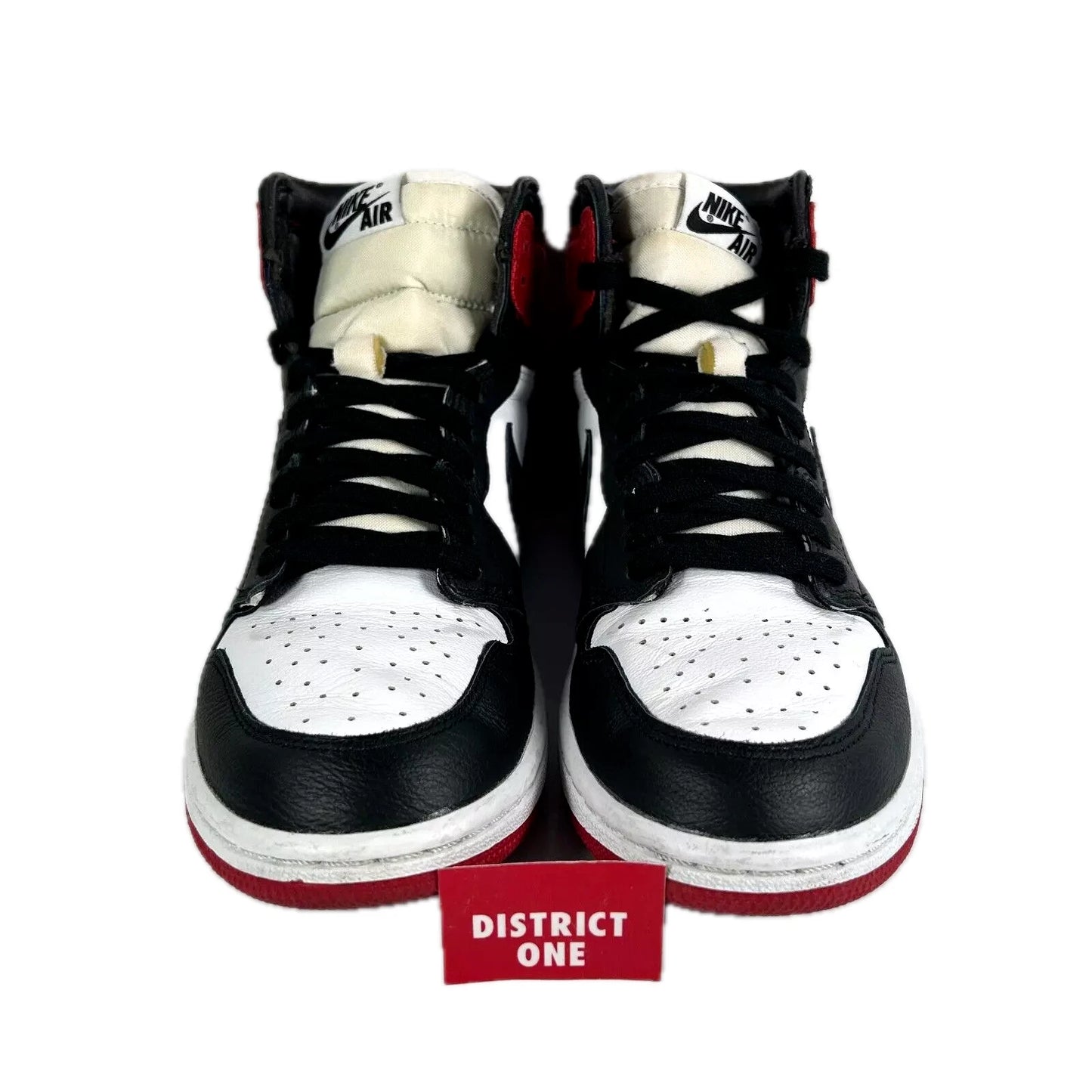 CD0461 016 AJ1 Satin Black Toe [USED] - 8.5 W (Used2)