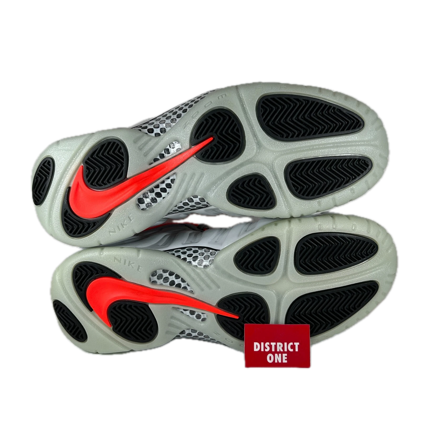 616750 003 Nike Air Foamposite Pro Pure Platinum - 8 M (Yellowing Soles)