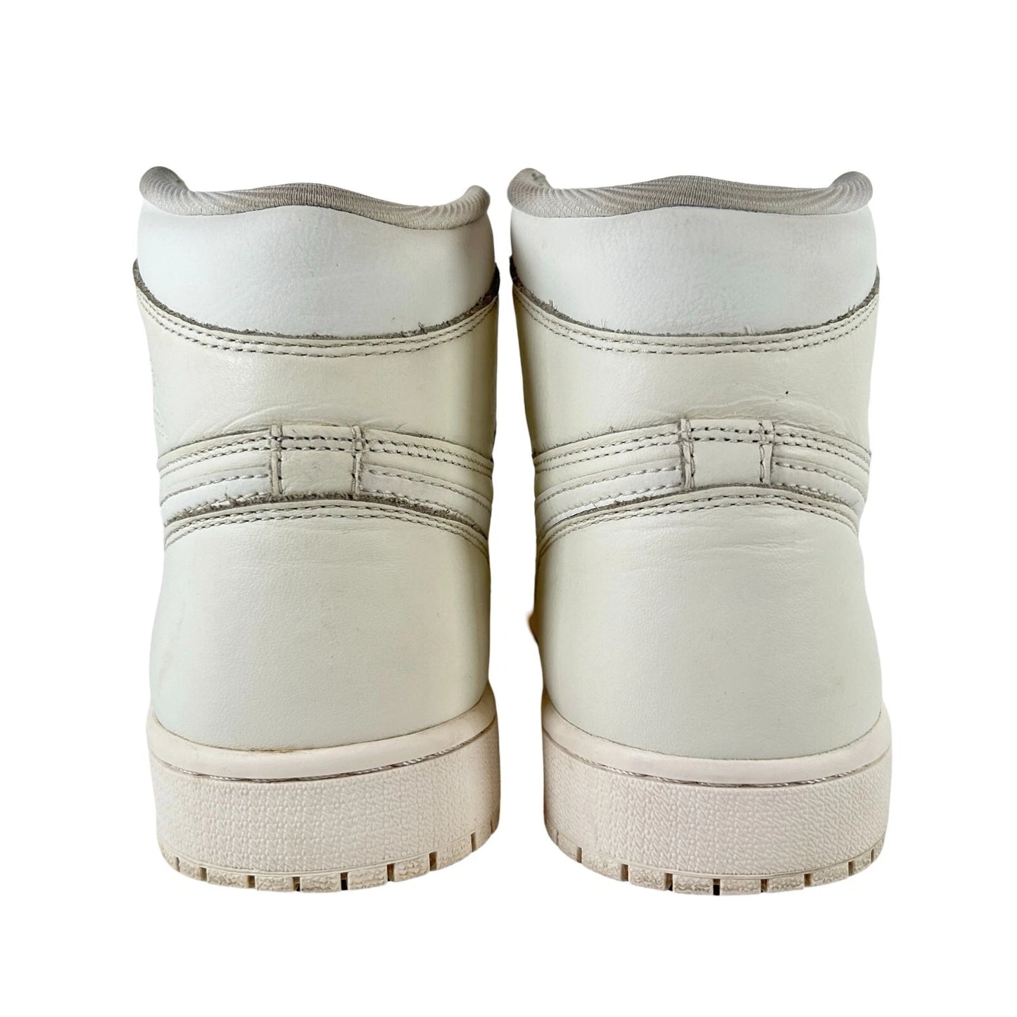 555088 114 Jordan 1 Retro High OG Sail [USED] - 9.5 M (Used)