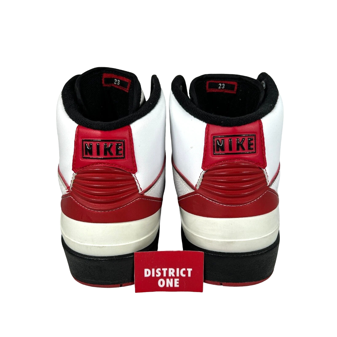 395709 101 Jordan 2 Retro QF White Varsity Red (2010) [USED] - 8 M (Used)