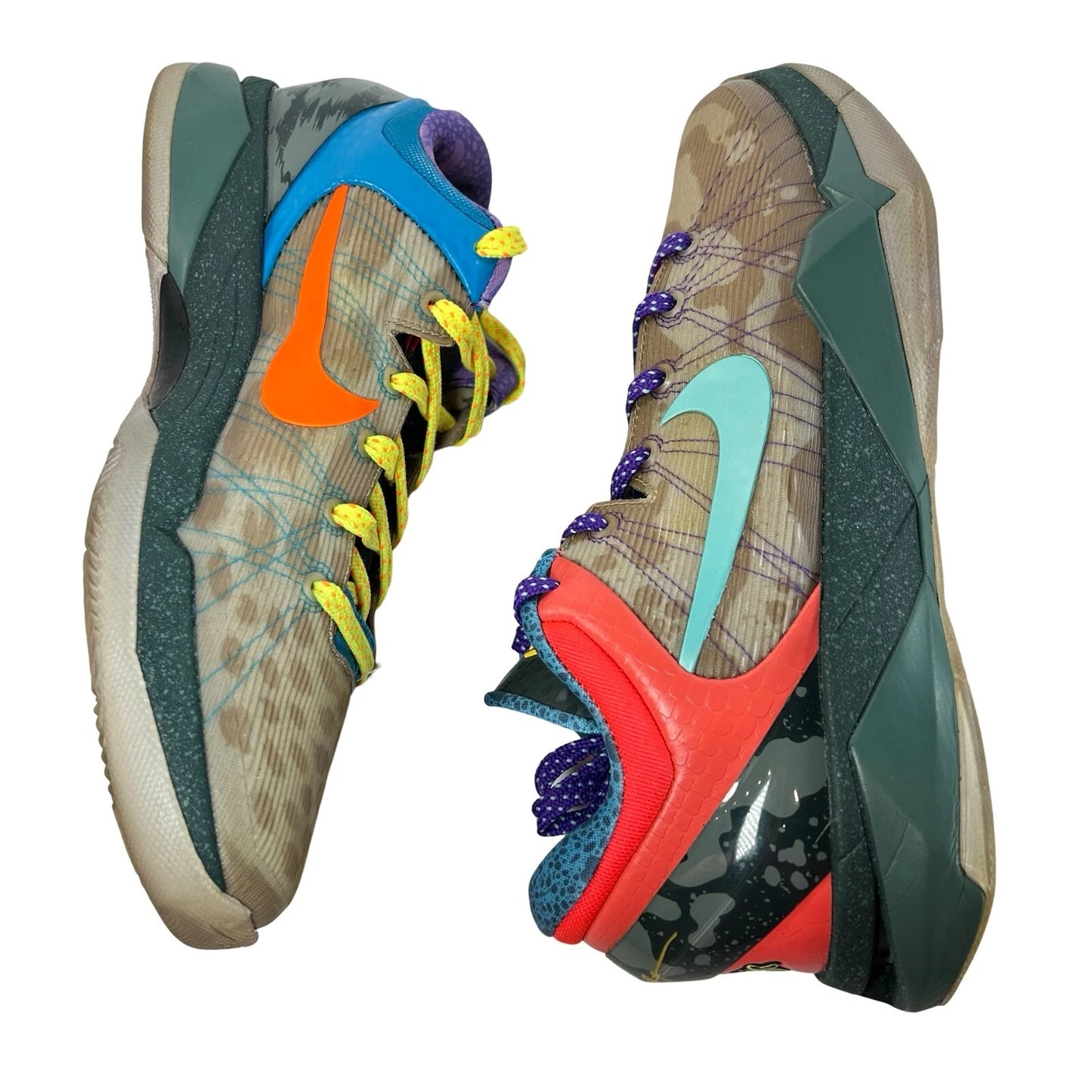 488371 200 Nike Kobe 7 What the Kobe [USED] - 9.5 M (Used) (Soles Separating)