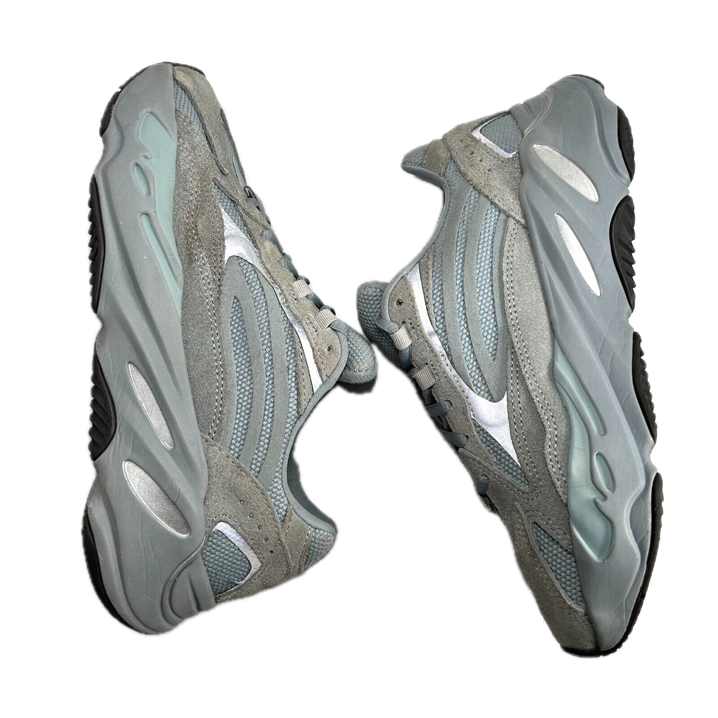 FV8424 adidas Yeezy Boost 700 V2 Hospital Blue [USED] - 5 M (Used) (Replace Box)