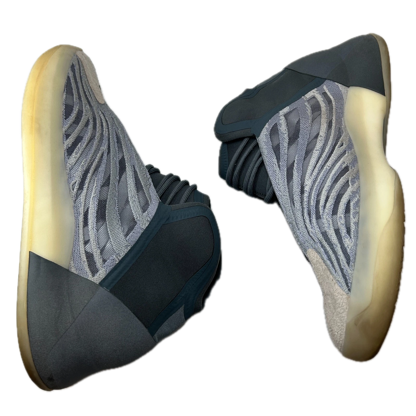 GX6594 Adidas Yeezy QNTM Mono Carbon [USED] - 12.5 M (Used)