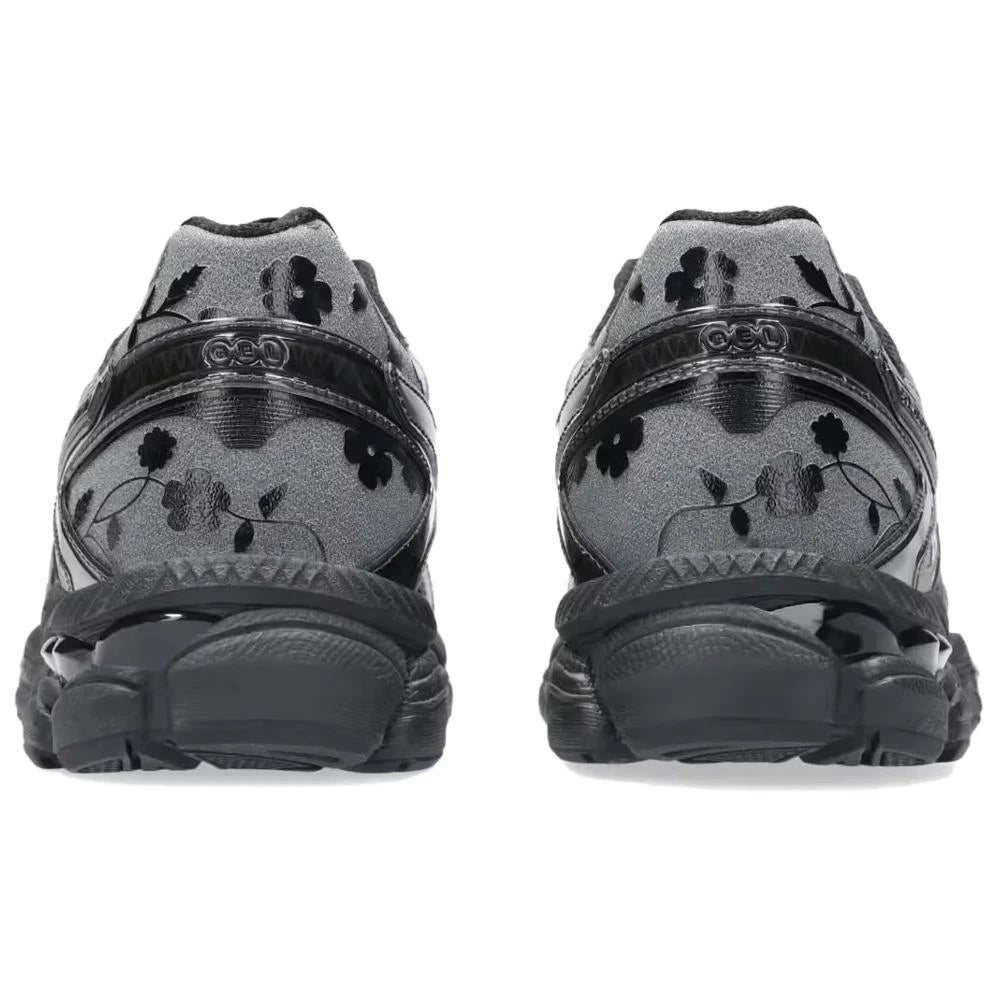 1203A762 001 ASICS Gel-Cumulus 16 Cecilie Bahnsen Floral Pack Black