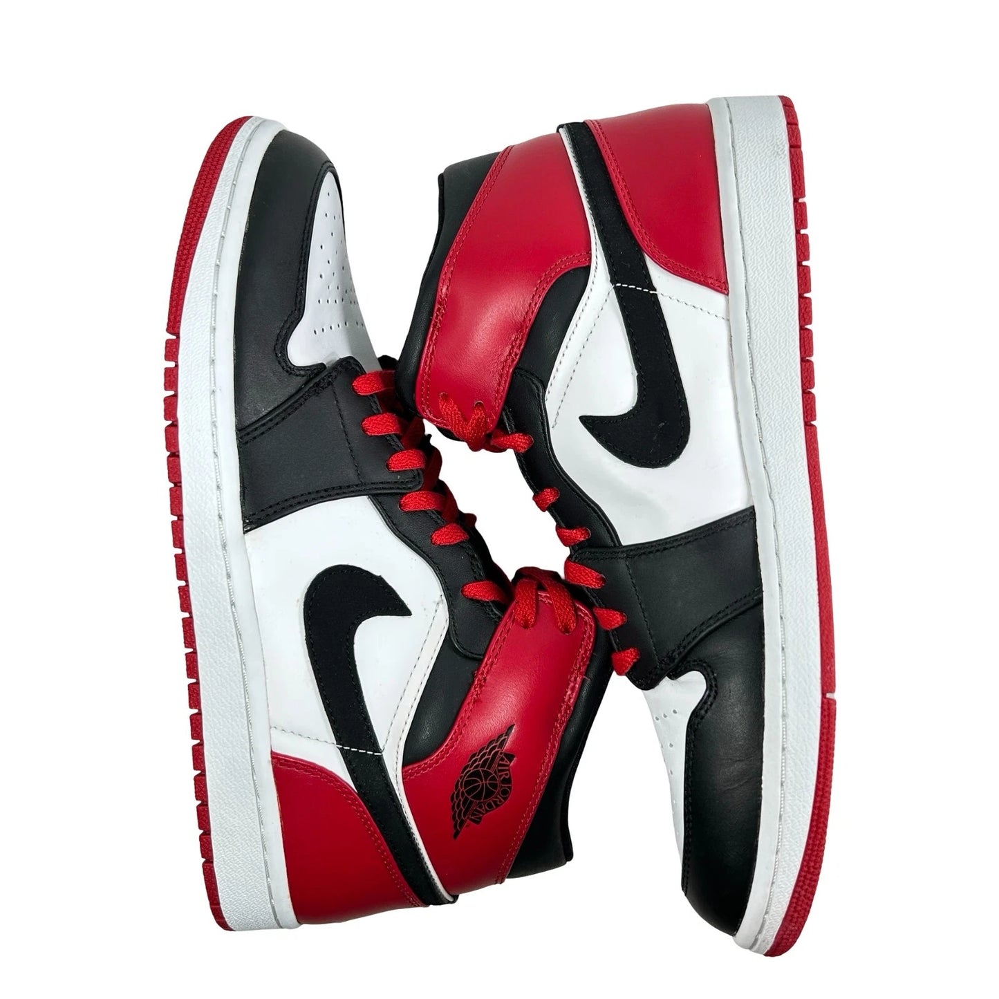 316132 991 Jordan Beginning Moments Pack 1/1 [CONDITIONAL] - 11 M (Crease on Right Shoe) (Damaged Box)