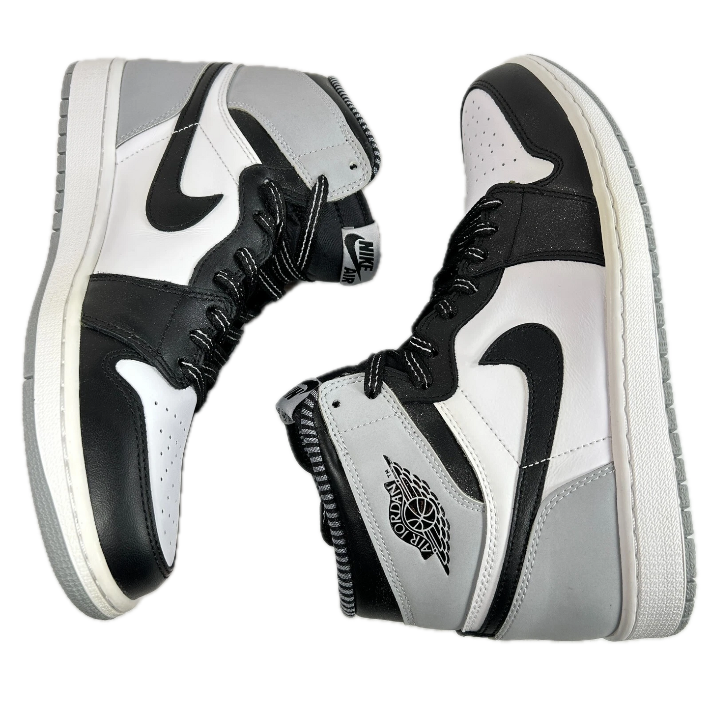 555088 104 Jordan 1 Retro Barons - 10.5 M (Yellowing) (Damaged Box)