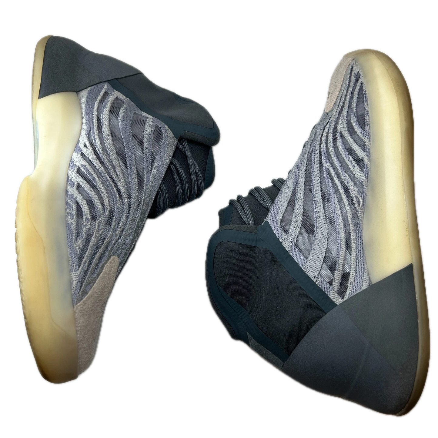 GX6594 Adidas Yeezy QNTM Mono Carbon [USED] - 12.5 M (Used)