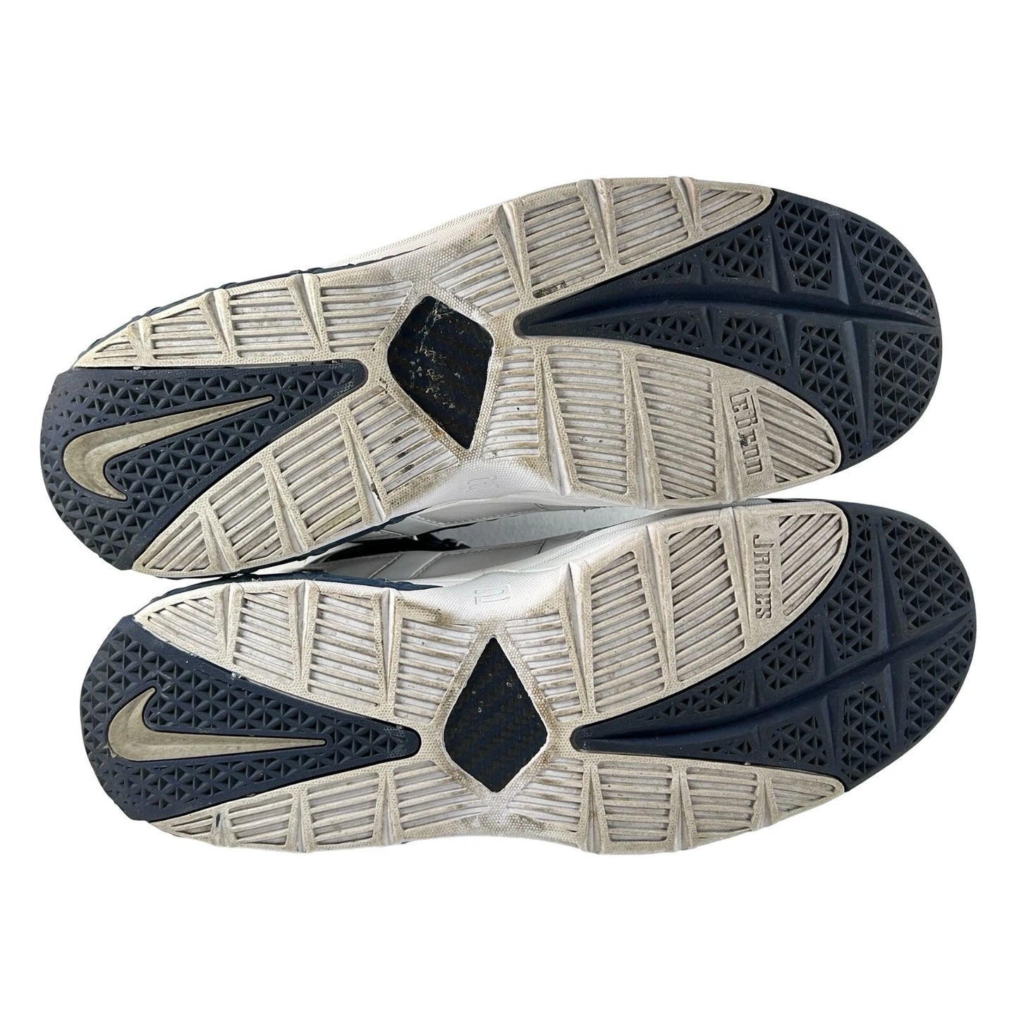 AO2434 103 Nike LeBron 3 Midnight Navy (2019) [USED] - 11 M (Used)