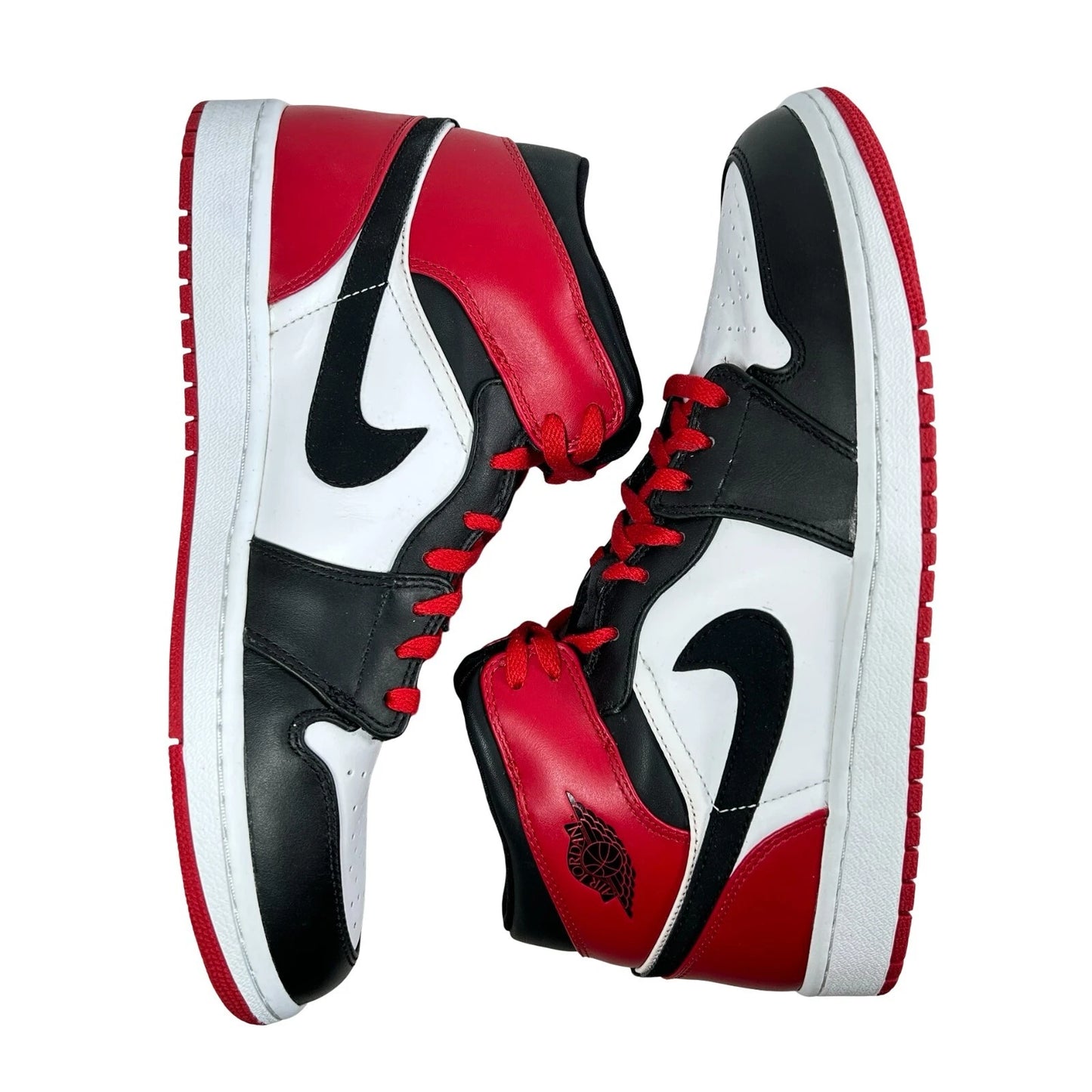 316132 991 Jordan Beginning Moments Pack 1/1 [CONDITIONAL] - 11 M (Crease on Right Shoe) (Damaged Box)