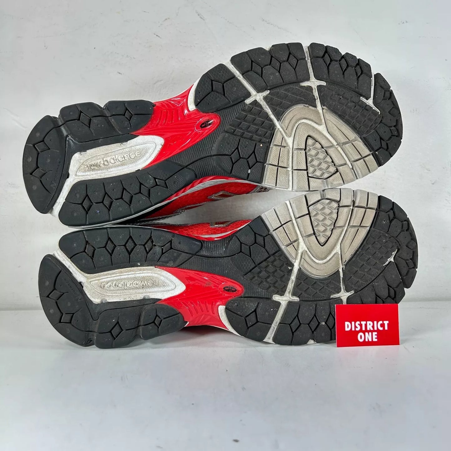 ML860AD2 New Balance 860v2 Aime Leon Dore Red [USED] - 10.5 M (Used)