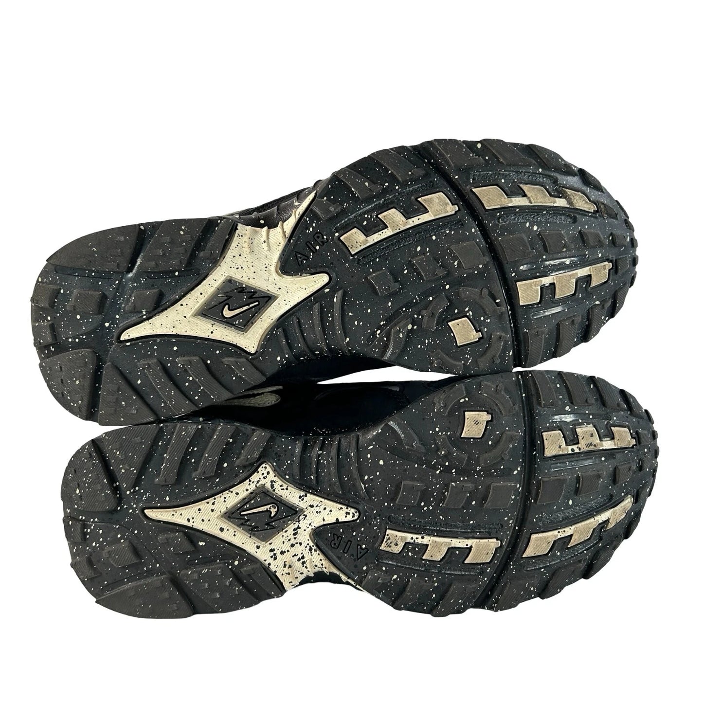 FN7546 002 Nike Air Terra Humara Undefeated Black [USED] - 6 M (Used)